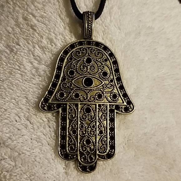 Jewelry - 3 Fot $15 Hamsa Pendant Necklace NWOT